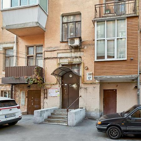 S12-58 MODERN APARTHOTEL WITH TWO 2BEDROOMS IN CENTRAL KIEV - BESSARABSKA SQUERE - GULLIVER MALL - OLYMPIC STADIUM - PALACE OF SPORTS - Saksahanskoho St, 12Б Экстерьер фото