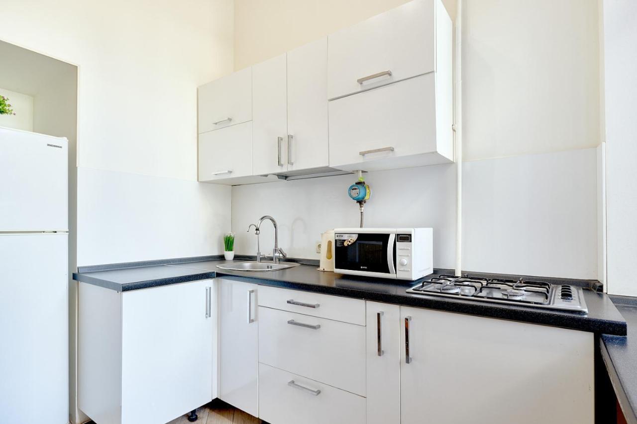 S12-58 MODERN APARTHOTEL WITH TWO 2BEDROOMS IN CENTRAL KIEV - BESSARABSKA SQUERE - GULLIVER MALL - OLYMPIC STADIUM - PALACE OF SPORTS - Saksahanskoho St, 12Б Экстерьер фото